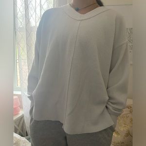 white aerie extra small sweater